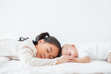 Bébé et parent : cododo et cosleeping bonnes ou mauvaises idées ? 1