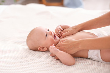 Le massage des bébés 1